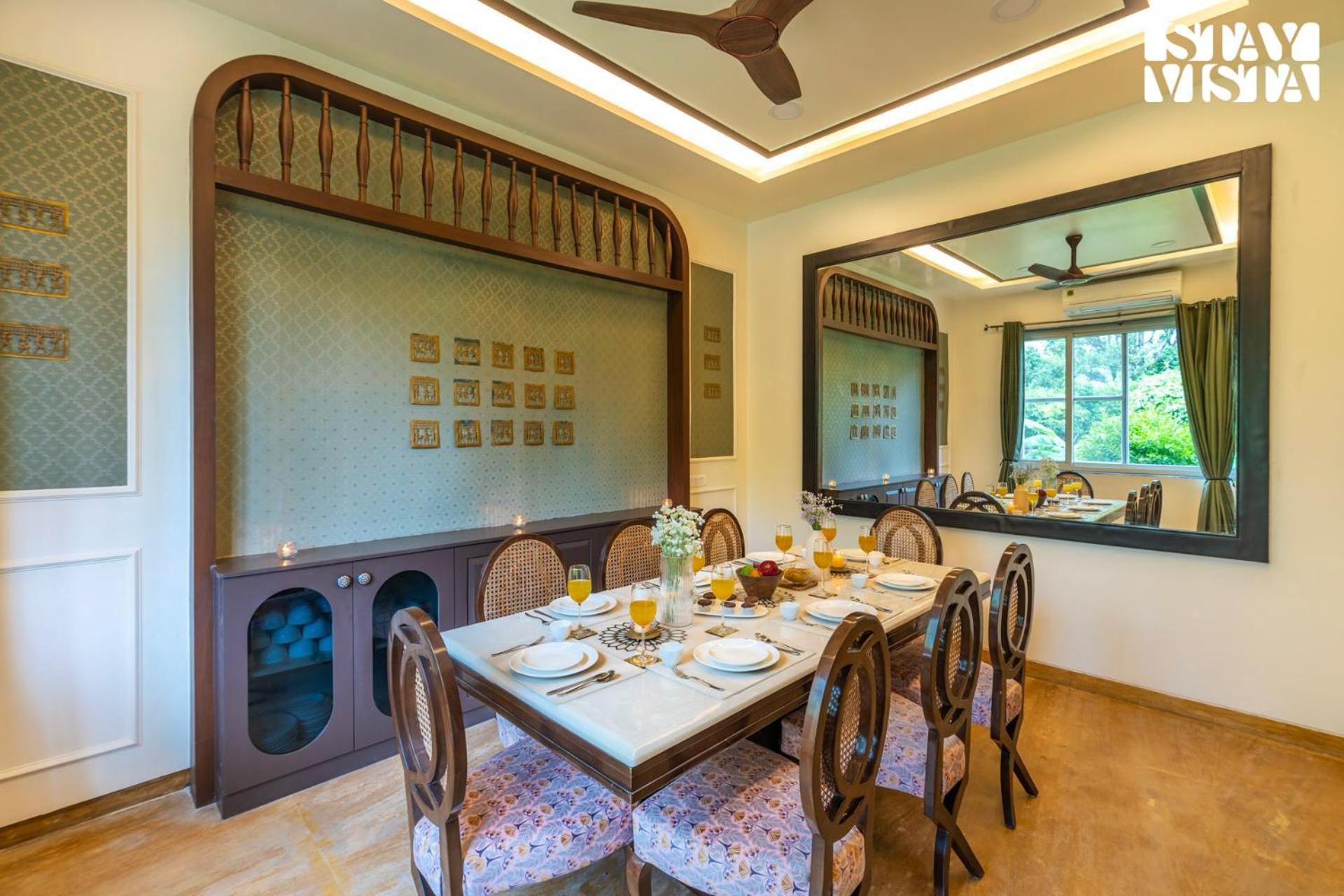Stayvista At Wandering Vines Indoor Pool 4Bhk Luxury Villa In Delhi Sohna Екстериор снимка