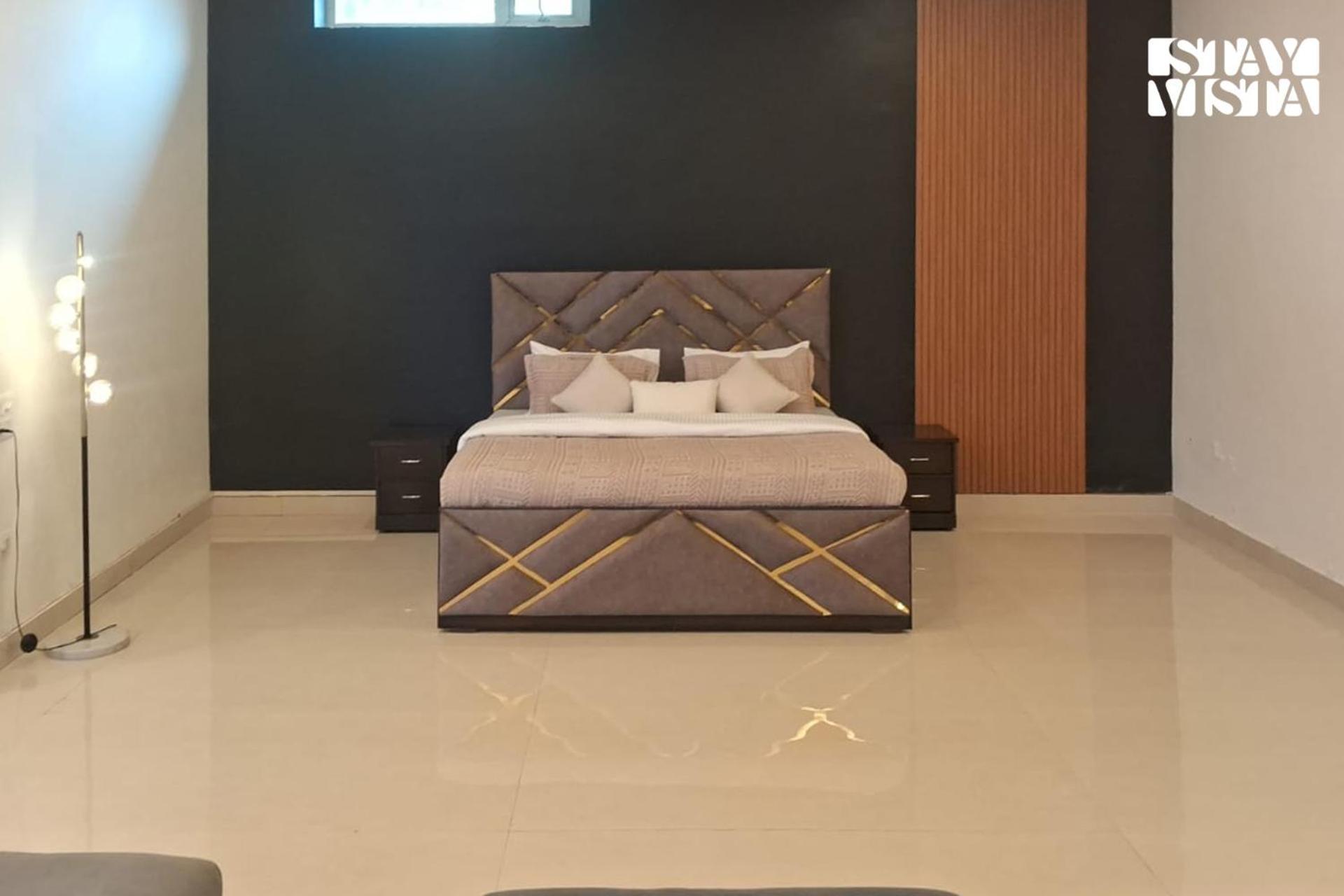 Stayvista At Wandering Vines Indoor Pool 4Bhk Luxury Villa In Delhi Sohna Екстериор снимка